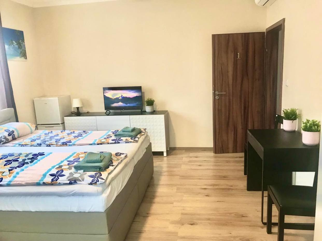 Fresh House Otel Prag Dış mekan fotoğraf